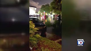 Residents urged to stay indoors due to excessive flooding in Wilton Manors [upl. by Eiruam268]