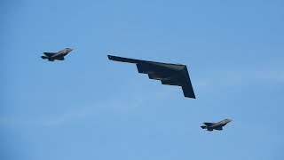 B2 Stealth Bomber amp F35s Rose Parade Flyover 2018 Pasadena CA [upl. by Kennan]