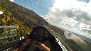 Glider Enjoying 100 Mile Ridge Flight Over the Rocky Mountains [upl. by Accemahs]