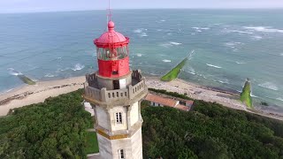 Destination NouvelleAquitaine  le Phare des Baleines CharenteMaritime [upl. by Asirrom61]