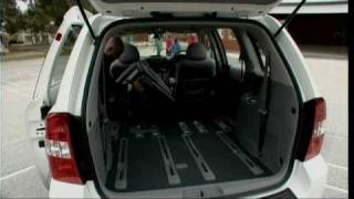 The Zoom Review Episode 9  2009 Kia Carnival [upl. by Eylrac]