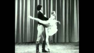 Galina Ulanova and Konstantin Sergeyev  Pas de Deux from Act 2 ’Swan Lake’ 1940 [upl. by Niltiak]