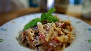 Ricetta Pasta con melanzane  Primo piatto veloce e gustoso [upl. by Leahcimauhsoj]