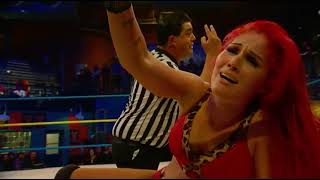 Ivelisse quotLa Sicariaquot vs El Dragon Azteca Jr  IntergenderLucha Underground [upl. by Neraa]