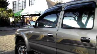 Toyota Hilux 2005 SR5MP4 [upl. by Notlit239]