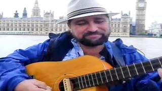 Sones cubanos famosos para bailar Son cubano tradicional Los Guayaberos Ay Candela en Inglaterra [upl. by Sinclair]