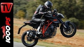 KTM 1290 Super Duke R  Racetrack Test [upl. by Arnon]