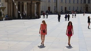 PRAGA Troppe belle ragazze  Prague Vlog [upl. by Indihar]