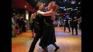 Afdansen van Bommel 2011  Engelse Wals [upl. by Nairrot866]