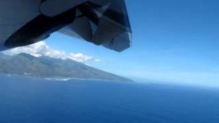 Air Tahiti Landing in Papeete ATR72 [upl. by Eelamme]