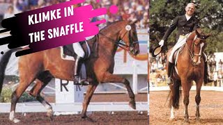 Watch Dr Reiner Klimke WarmUp In A Snaffle Bridle For The Grand Prix At Aachen [upl. by Dauf]