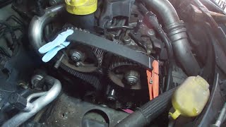 Changer kit distribution pompe a eau et kit courroie daccesoire Renault clio 3 1 5 dci [upl. by Sissy]