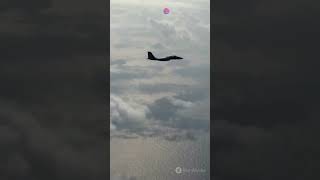 Mid Air Refueling Fighter Jets in Actio midair refueling wow amazing aviation didyouknow [upl. by Grannia]