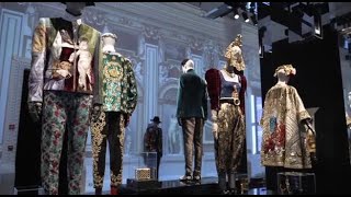 DolceampGabbana in mostra moda visioni e entertainment globale [upl. by Nallek160]