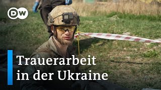 Die Suche nach gefallenen Soldaten in der Ukraine  Fokus Europa [upl. by Markson246]