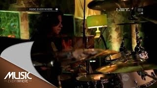 Once Mekel  Hilang Naluri Live at Music Everywhere [upl. by Notlem]