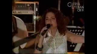 Gloria Estefan  Abriendo Puertas En Vivo desde Guantánamo 1995 [upl. by Firmin689]