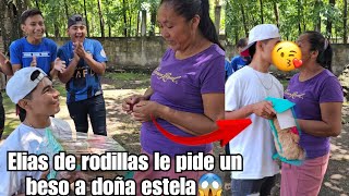 🚨Santo Dios Elias Le Da Un Gran Beso A Doña Estela En Pleno Video😱 Sera Que Le Gusto 😍 [upl. by Conyers]