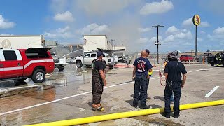 Fire at very first Bucees in Luling Texas [upl. by Ellesig323]