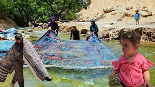 Haji Agha and Razia help Nilofar in washing the carpet [upl. by Eynahpets]