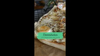 Flammkuchen mit Ziegenkäse und Honig [upl. by Zeuqcaj]