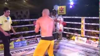 Thai King Cup Yi long vs Pettong Leamtanawat [upl. by Ailey]