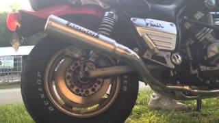 1995 Vmax with Kerker 4 into 1 exhaust and 25quot Comp baffle exhaust sound  idle amp revving [upl. by Elbring238]