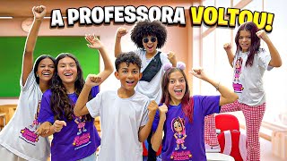 OS ALUNOS FIZERAM A ANTIGA PROFESSORA VOLTAR EM UM DIA DE PROVA NA ESCOLAJéssica Sousa e Família [upl. by Lledo]