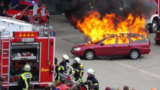 Tag der offenen Tür der FFW Ansbach  Autobrand löschen [upl. by Aicemed352]