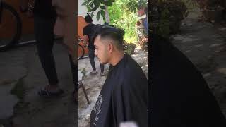 Gunting rambut darurat [upl. by Novyat]