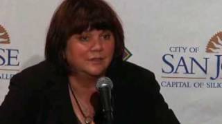 Linda Ronstadt amp Carlos Santana announce details of 2009 Mariachi Festival [upl. by Ardnayek]