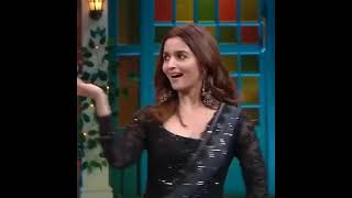 Alia bhatt dance on Ghar Morey Pardesiya in kapil sharma show Aliabhatt [upl. by Blythe]