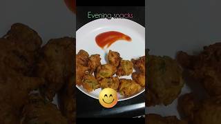 besanbondaeazzzy onionbonda tastyrecipes discripition👇 just 10 minutes only 5 ingredients 🛎 [upl. by Oniratac]