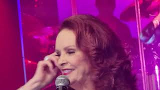 Sheena Easton quotTelefone Long Distance Love Affairquot  live  Oct 28 2022 Cancun Mexico [upl. by Wallie]