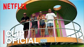 ¡Sálvese quien pueda  Clip oficial  Netflix España [upl. by Krell238]