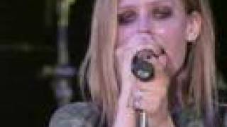 Avril Lavigne  Fall to pieces live [upl. by Adur]