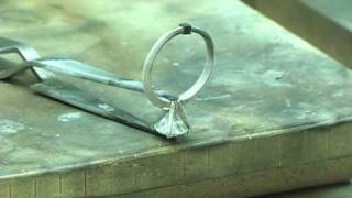 How to Custom Size a Diamond Ring [upl. by Aid743]