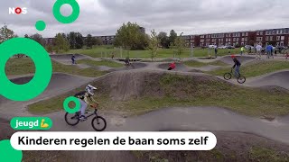 Steeds meer steden krijgen een pumptrackbaan [upl. by Stig]