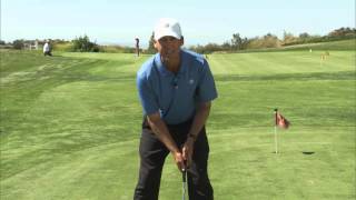 Golf Stroke Mechanics Tip  How to Properly Keep Your Golf Arms Connected While Putting [upl. by Vale]