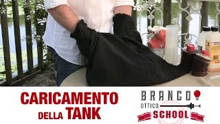 Lo sviluppo della pellicola 4  Caricamento della tank  Branco Ottico [upl. by Analaf691]