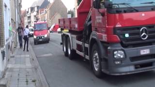 27082013 Verhuis brandweer Veurne [upl. by Wanfried]