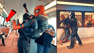 SPIDERMAN FIGHTS VENOM IN A TRAIN [upl. by Nesnaj]