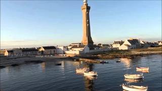 Le phare dEckmühl vu de drone à Penmarch en Finistère [upl. by Darooge]