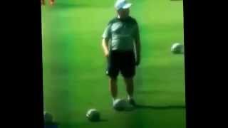 Arsene Wenger vs Roy Hodgson Freestyle Funny [upl. by Hamfurd]