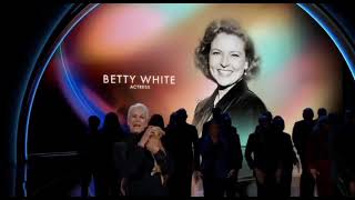 Betty White In Memoriam Tribute with Jamie Lee Curtis  2022 Oscars [upl. by Nesto]