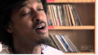 Knaan the best songs Fatima Take a minute amp waving flag in one [upl. by Brigida]