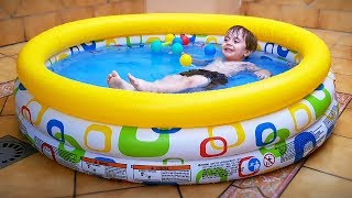 TEMOS UMA PISCINA NO QUINTAL Dia de Verão e Calor na Piscina com Maikito e Nerf de Agua [upl. by Noj]