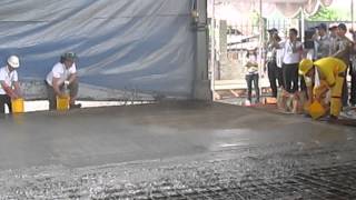 Superflat Demo 01  laser screeding amp floor hardener Sika Chapdur [upl. by Rimidalv]