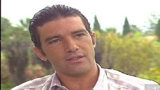 Antonio Banderas cómo aprendió inglés [upl. by Anolahs]