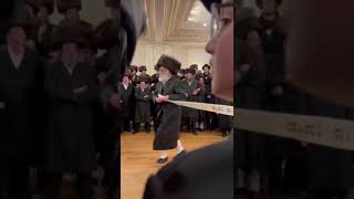 Viznitz Yerushalayim Rebbe Mitzvah Tantz  Kislev 5782 [upl. by Remus]